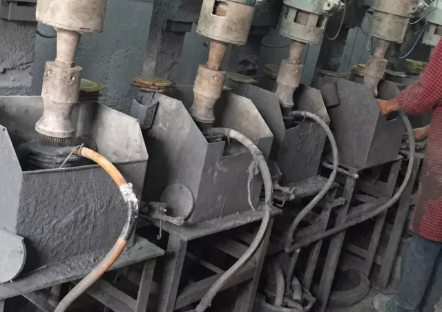 Equipment for drilling crystal beads